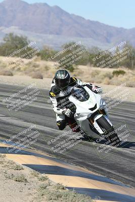 media/Dec-04-2025-Racers Edge (Thu) [[5ebc9f124d]]/3-B Group/3-Session 2 (Turn 7 Inside)/